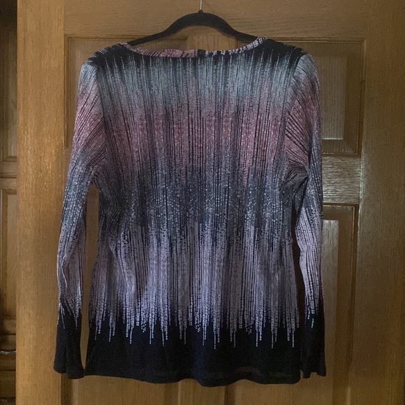 Very cute women’s top! - Picture 3 of 5